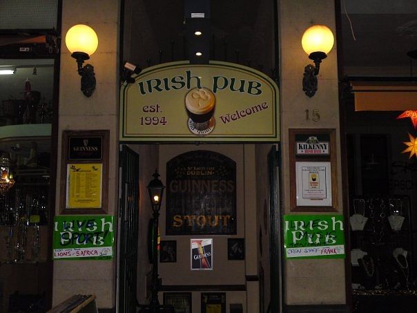 irish pub