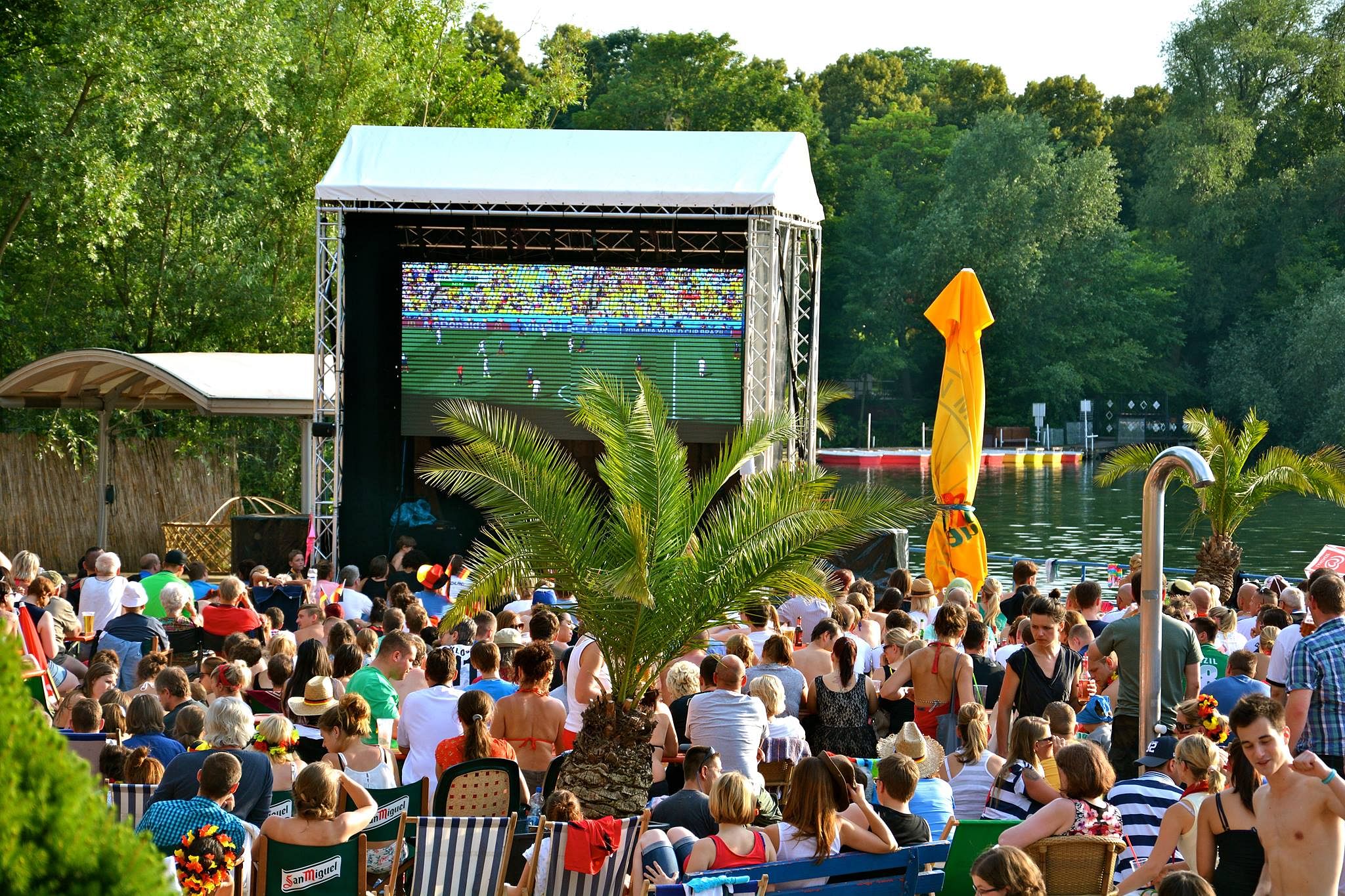 Public Viewing
