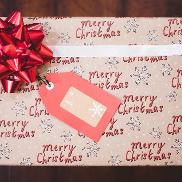 Ungeliebte Weihnachtsgeschenke? 10 Tipps zum Loswerden und Vermeiden!