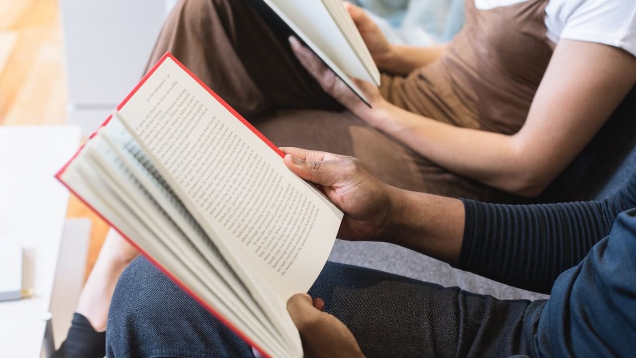 Bücher ausleihen, bestellen, zurückgeben in der Bibliothek der Uni Hamburg