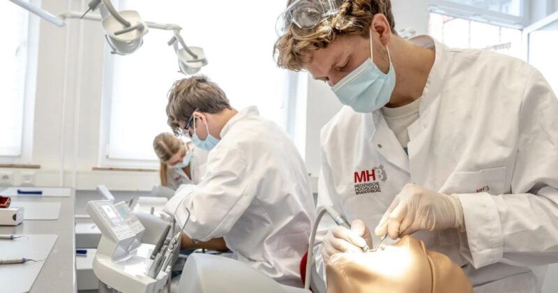 MHB Zahnmedizin